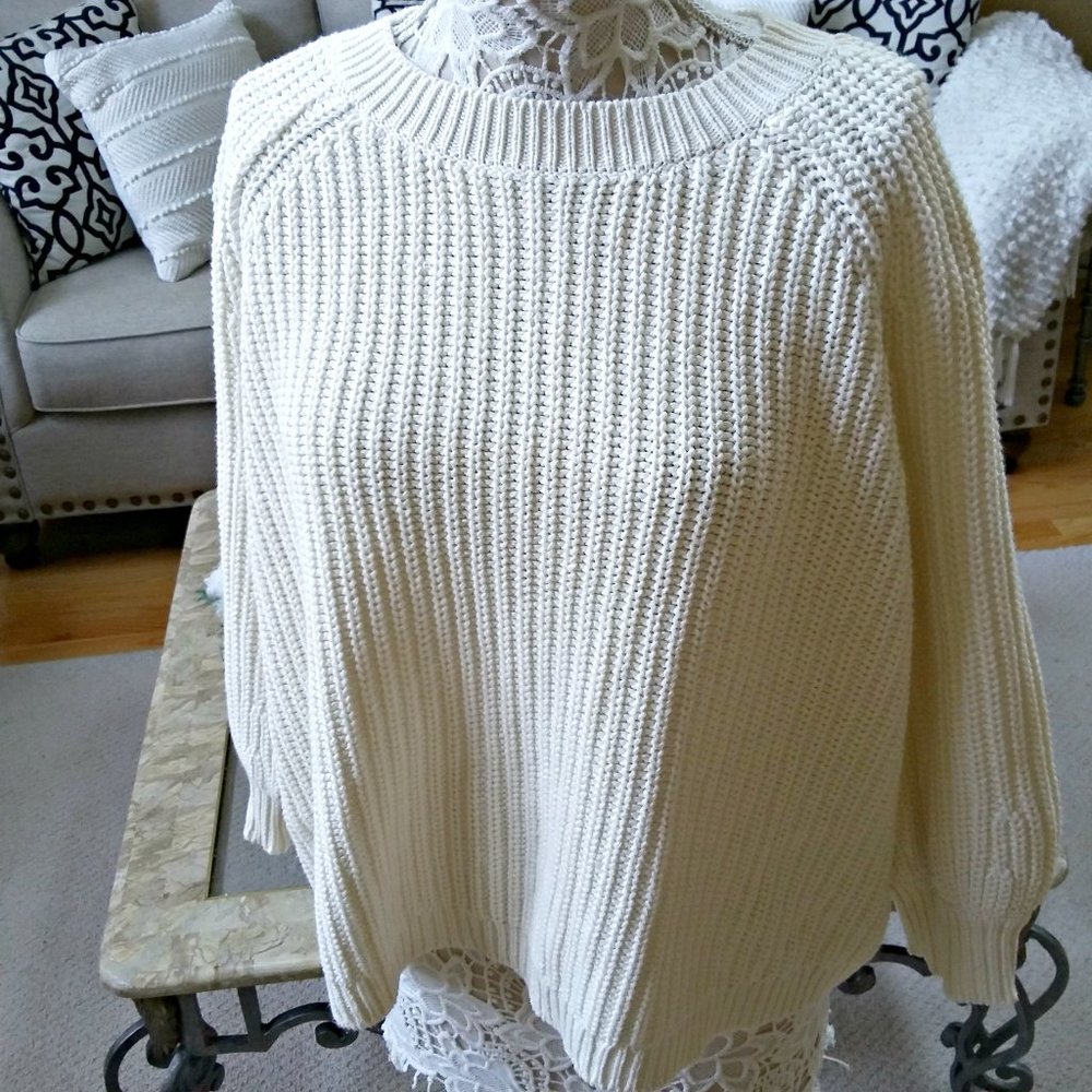 NWOT! COMFY Oversized CHUNKY Sweater BY AERIE
